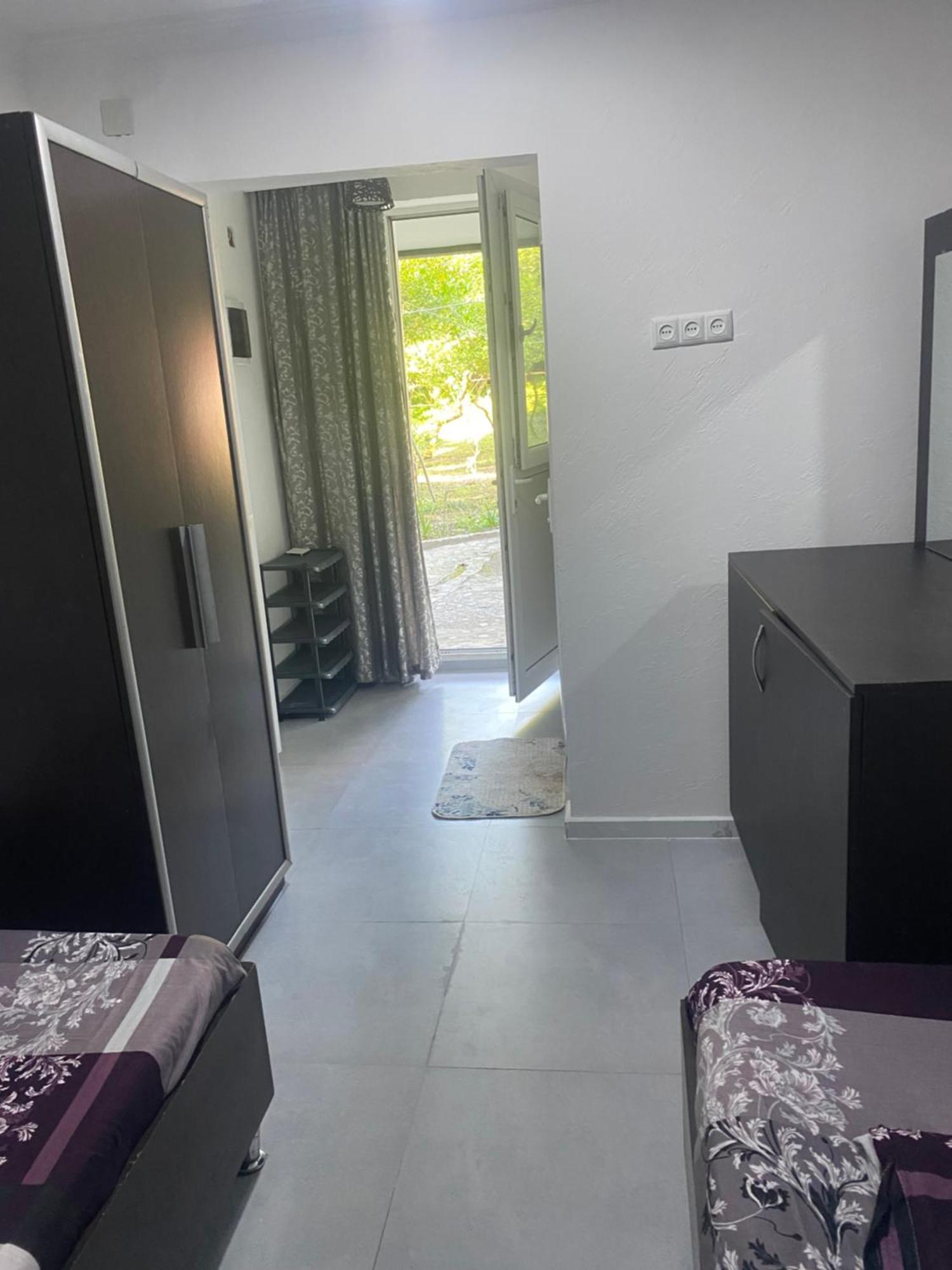 Maguli Home Gonio Bagian luar foto